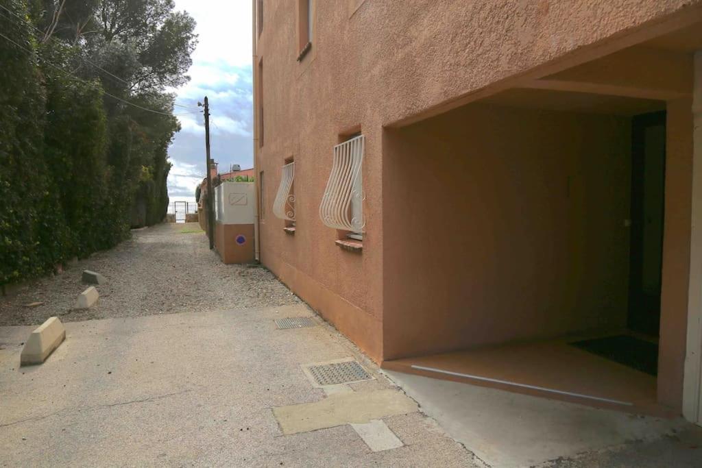 Les Pieds Dans L'Eau Apartment La Seyne-sur-Mer Exterior photo